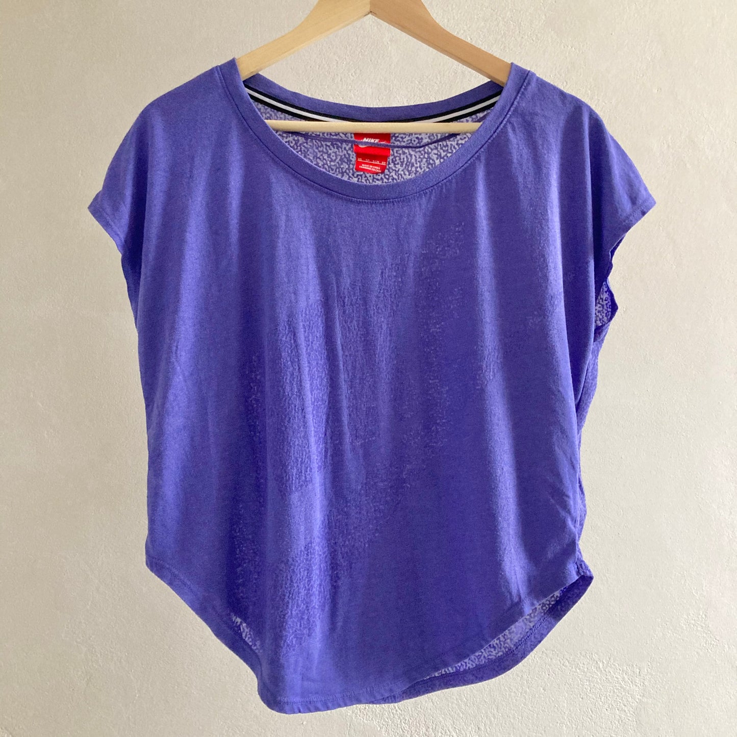 Nike Ladies Purple Gym T-Shirt Size XS