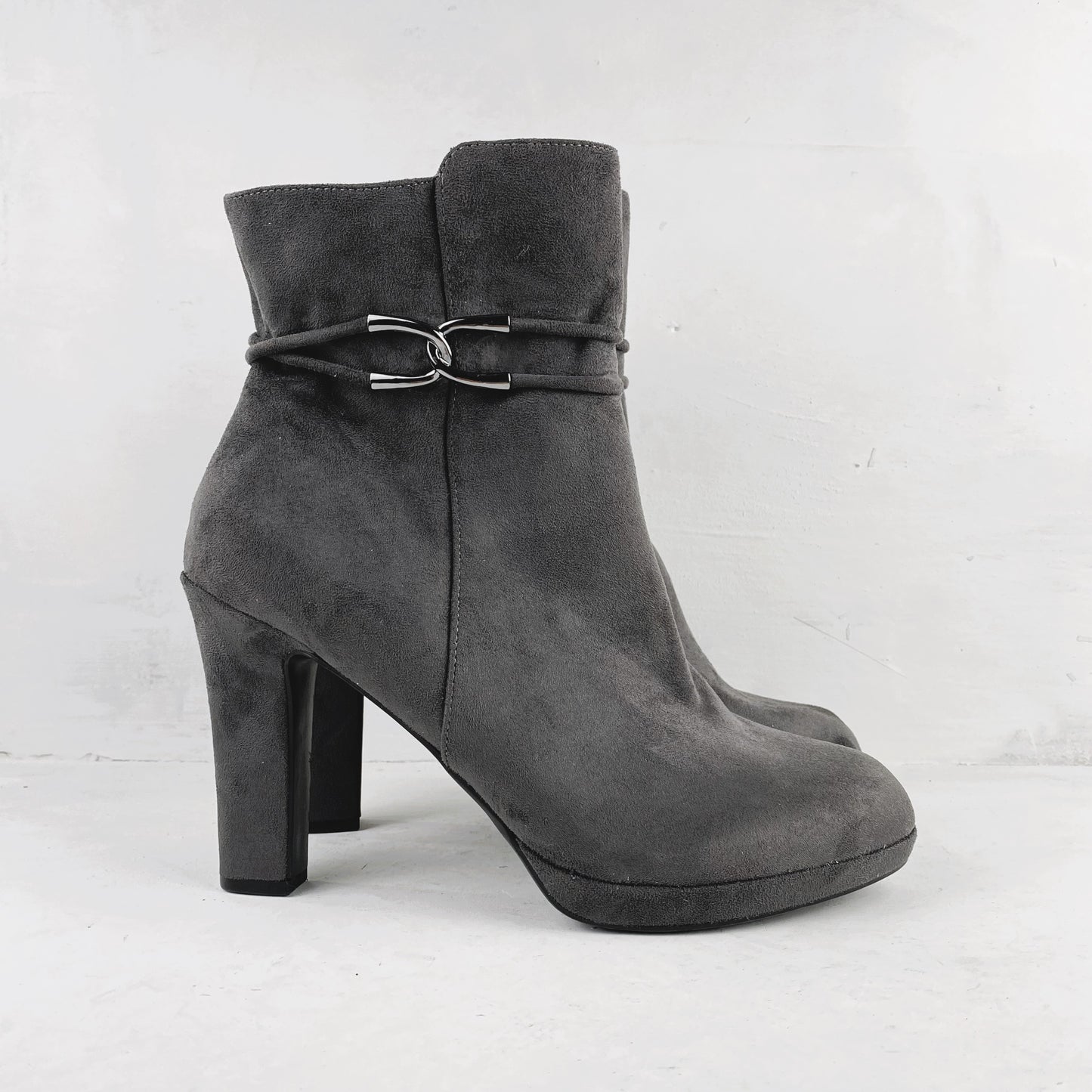 Naiste Pool Saapad Suurus 41