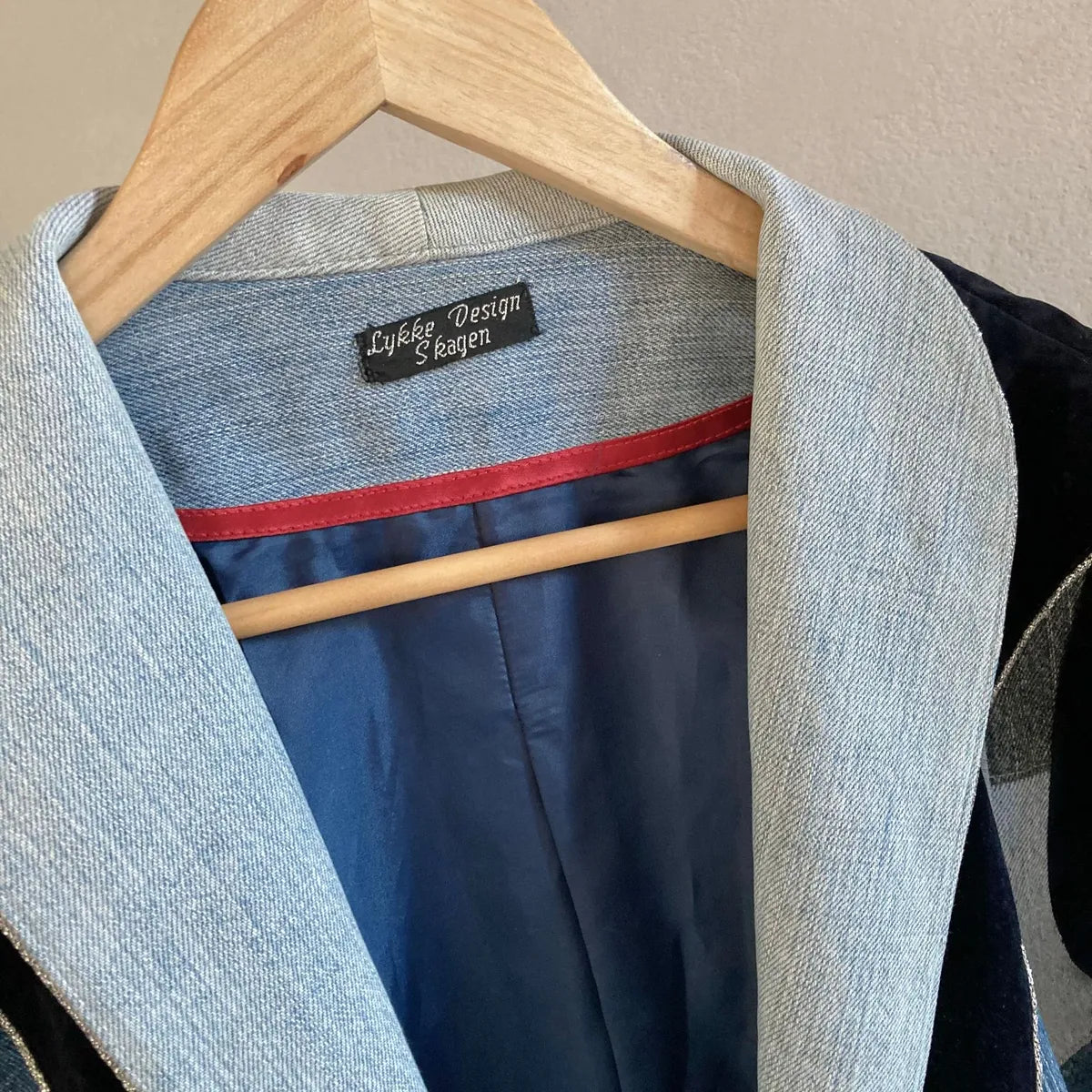 Ladies Velvet Denim Jacket, Blazer Size 40