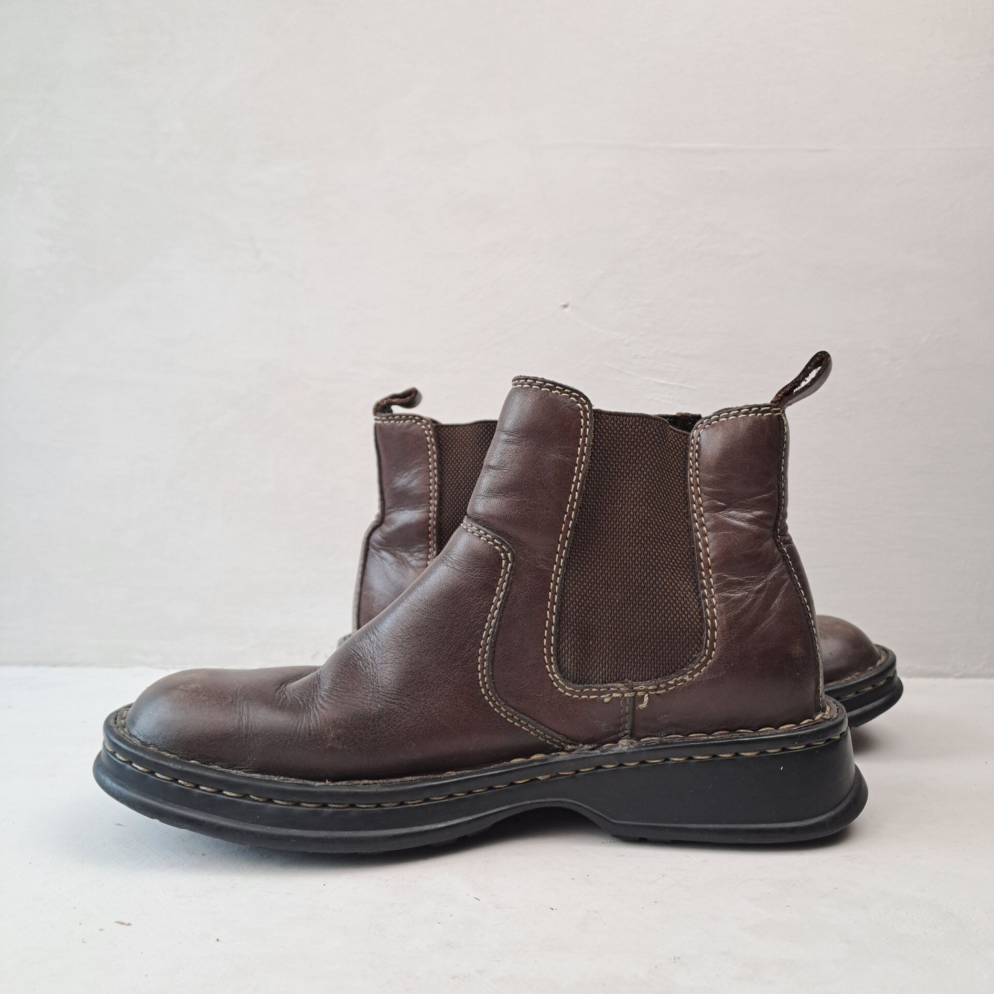 Born Ladies Brown Ankle Boots Size 38.5