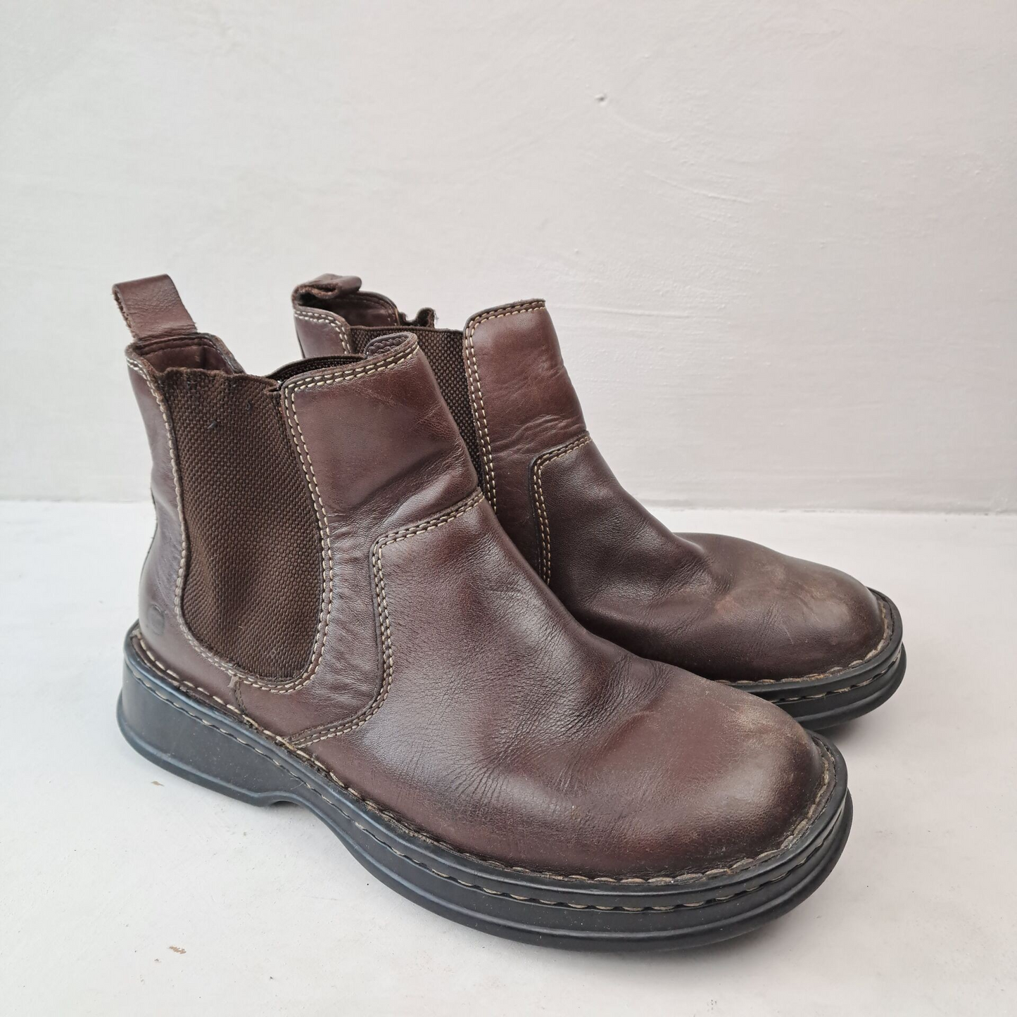Born Ladies Brown Ankle Boots Size 38.5