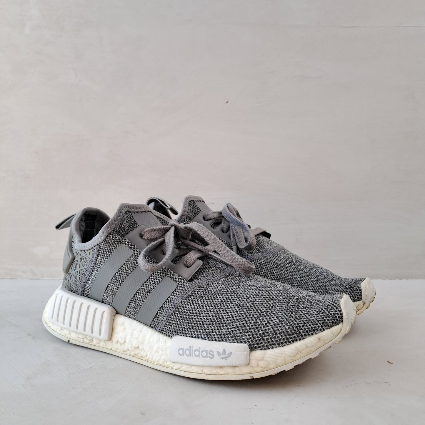 adidas NMD R1 Ladies Trainers S76907 Grey Size EU38