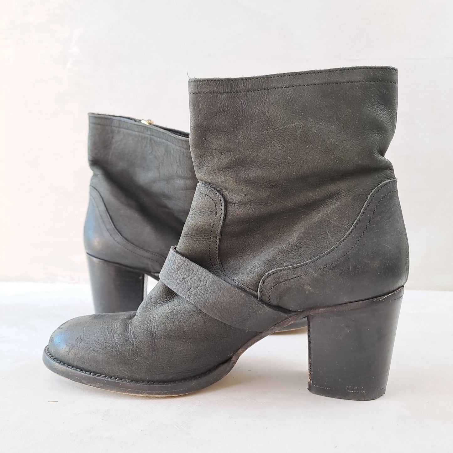 Sacha Womens Ankle Boots Size 39