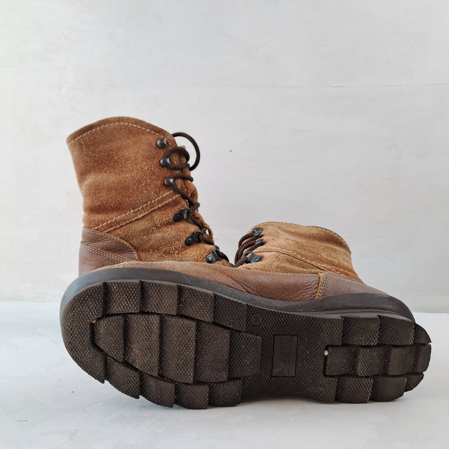 Ladies Brown Winter Boots Size 38