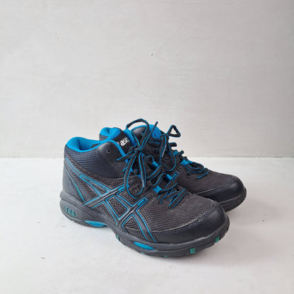 Asics Ladies Black Hiking Shoes Size 37