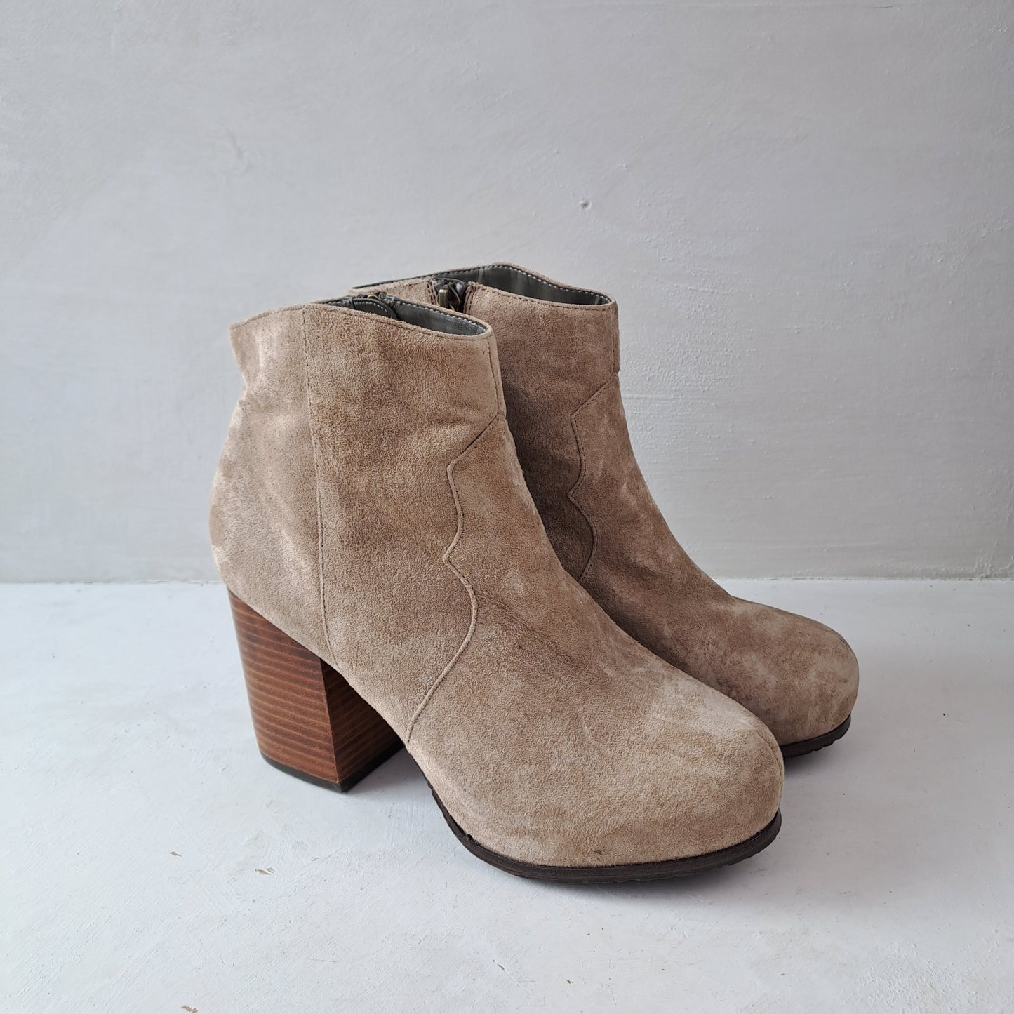 Roots Ladies Ankle Boots Size 39