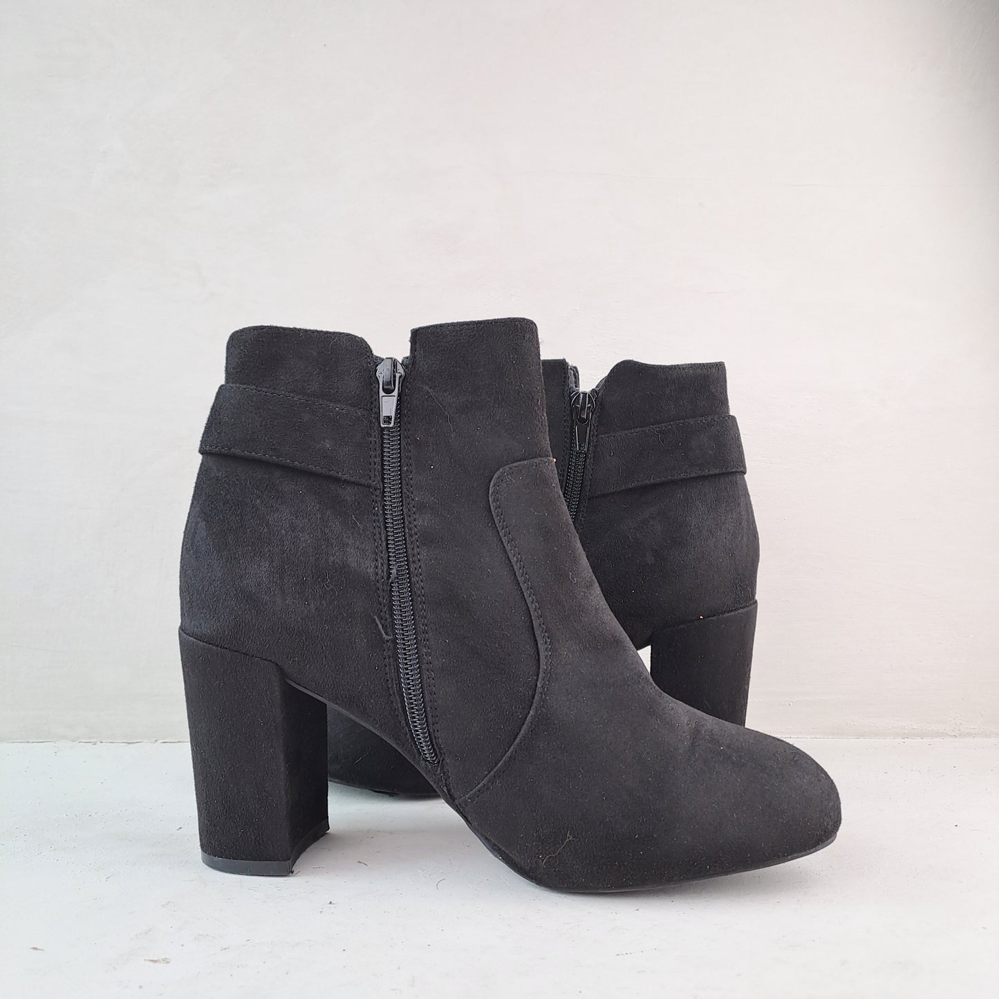 Ladies Black Ankle Boots Size 40