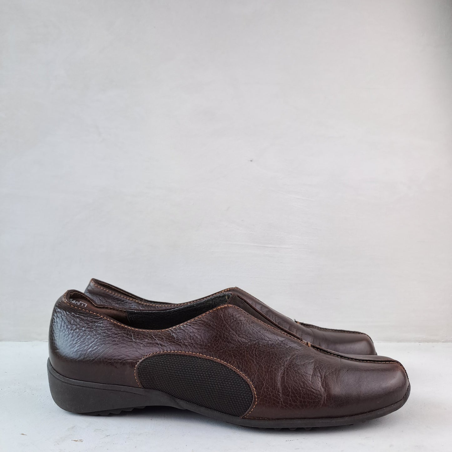 MUNRO American Ladies Brown Casual Shoes Size 40