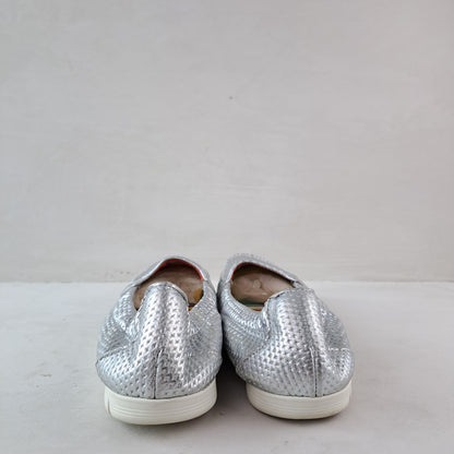 SAS Ladies Grey Silver Casual Shoes Size 38.5