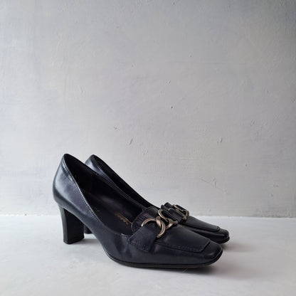 Liz Claiborne Ladies Shoes Size 37