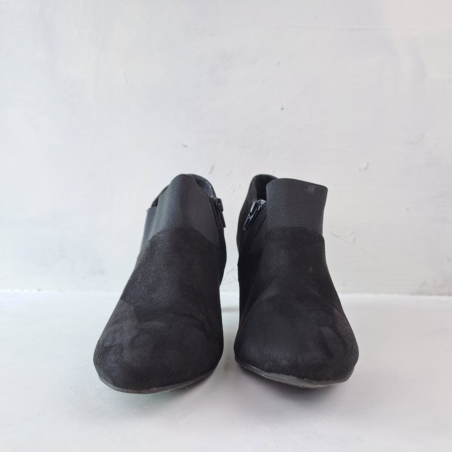 London Fog Ladies Black Shoes Size 41