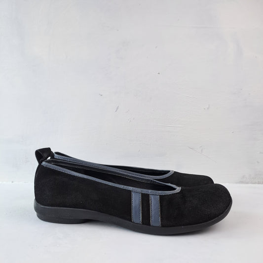 Ladies Black Flat Shoes Size 38