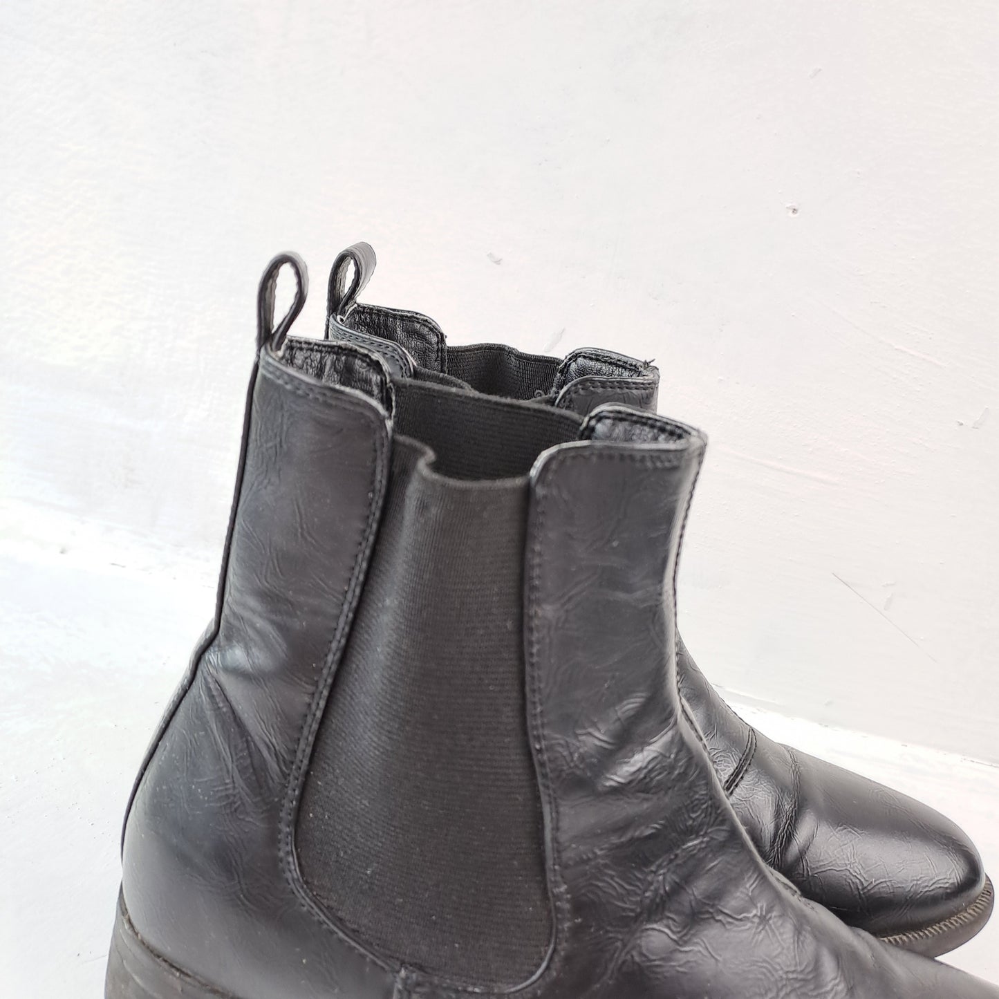 VOX Ladies Black Chelsea Boots Size 37