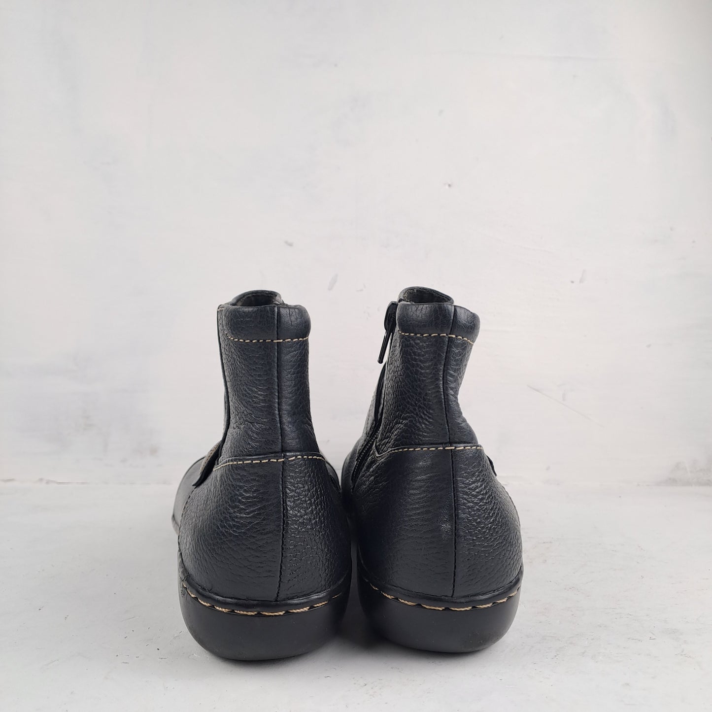 Clarks Womens Black Ankle Boots Size 37.5