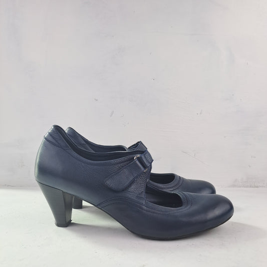 Downtown Ladies Shoes Size 39