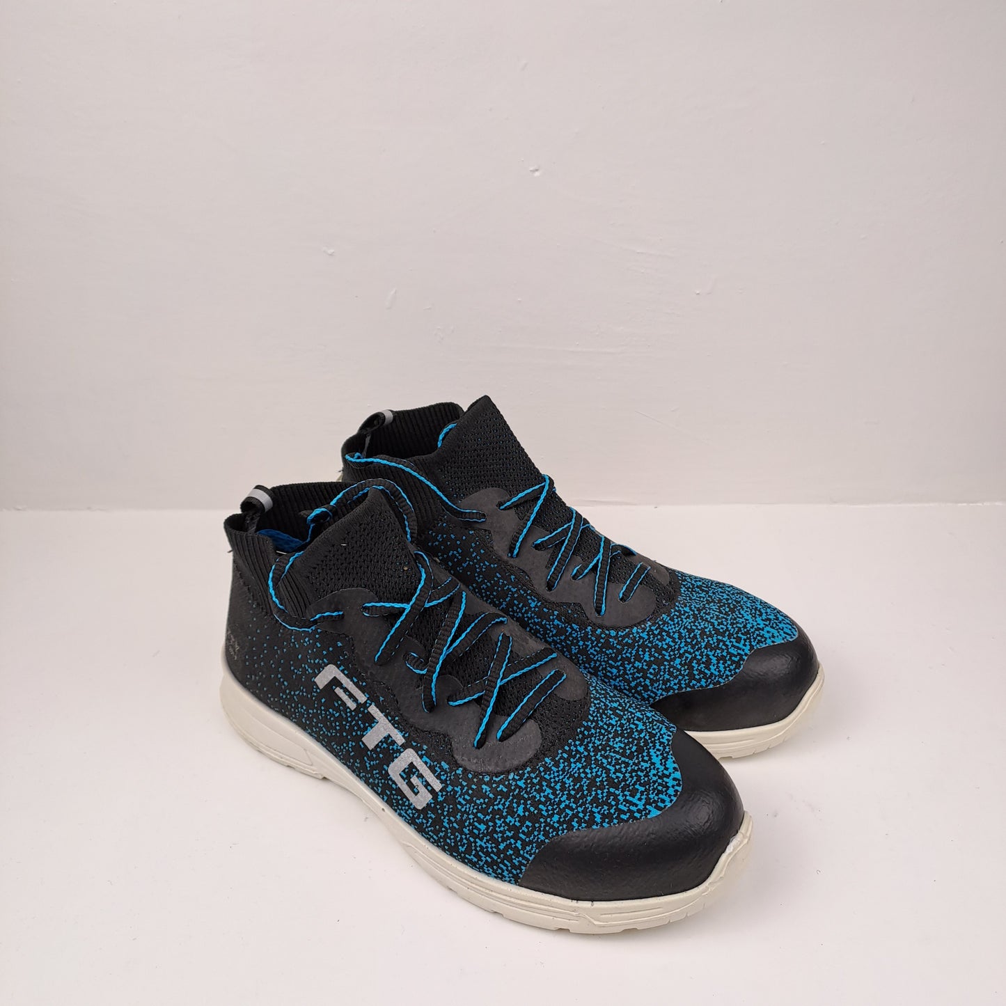 FTG Womens Black / Blue Safety Trainers Size 37