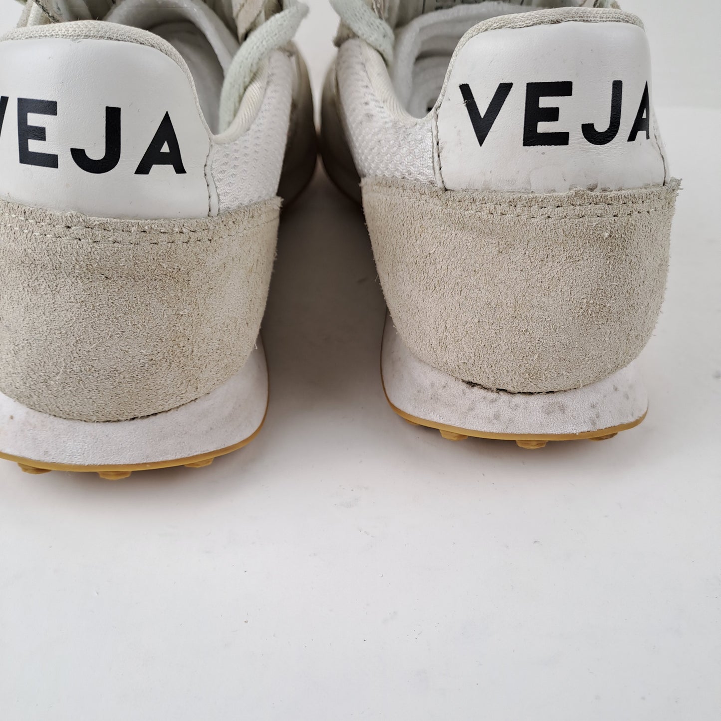 Veja Womens Casual Trainers Size 39