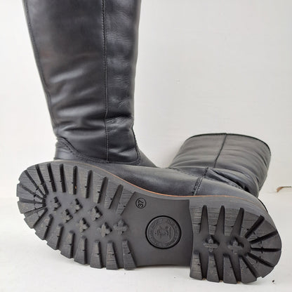 Panama Jack Womens Igloo Sheepskin Boots Size 37