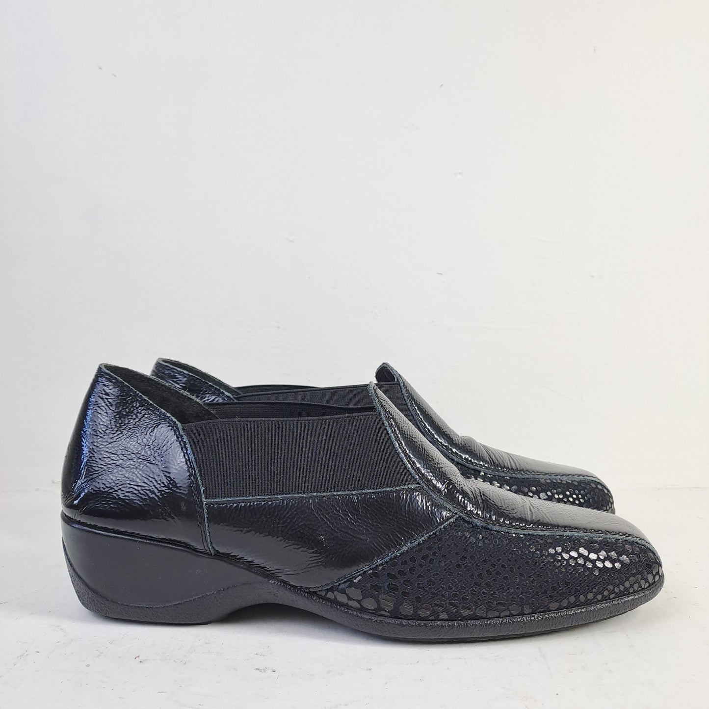 Women's Black Shoes Size 39