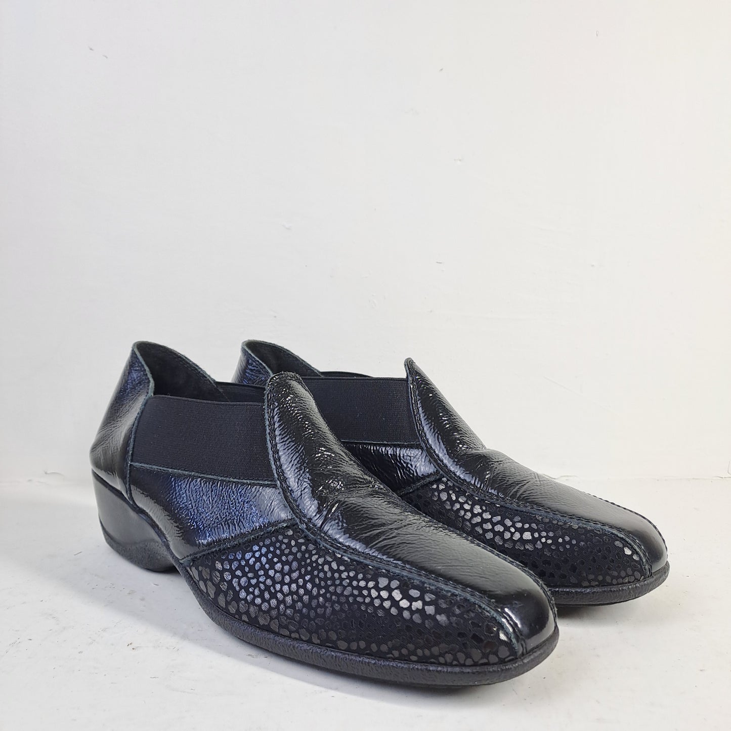 Women's Black Shoes Size 39