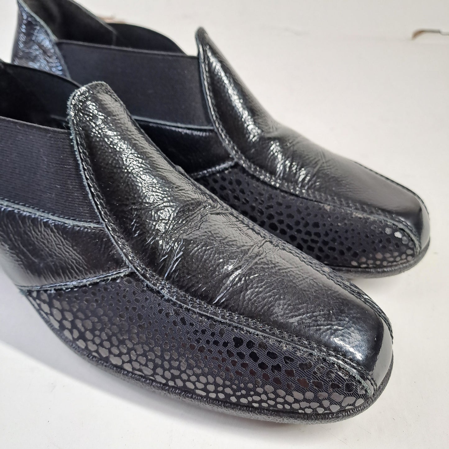 Women's Black Shoes Size 39