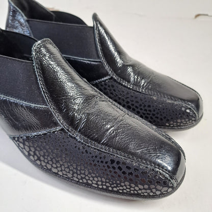 Women's Black Shoes Size 39