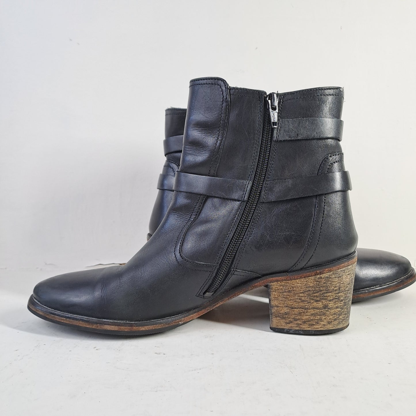 ESPRIT Women's Black Ankle Boots Size 40