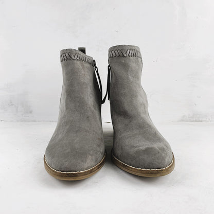 Dolce Vita Ladies Grey Ankle Boots Size 38.5