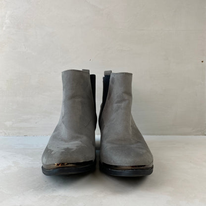 Ladies Grey Chelsea Boots Size 41