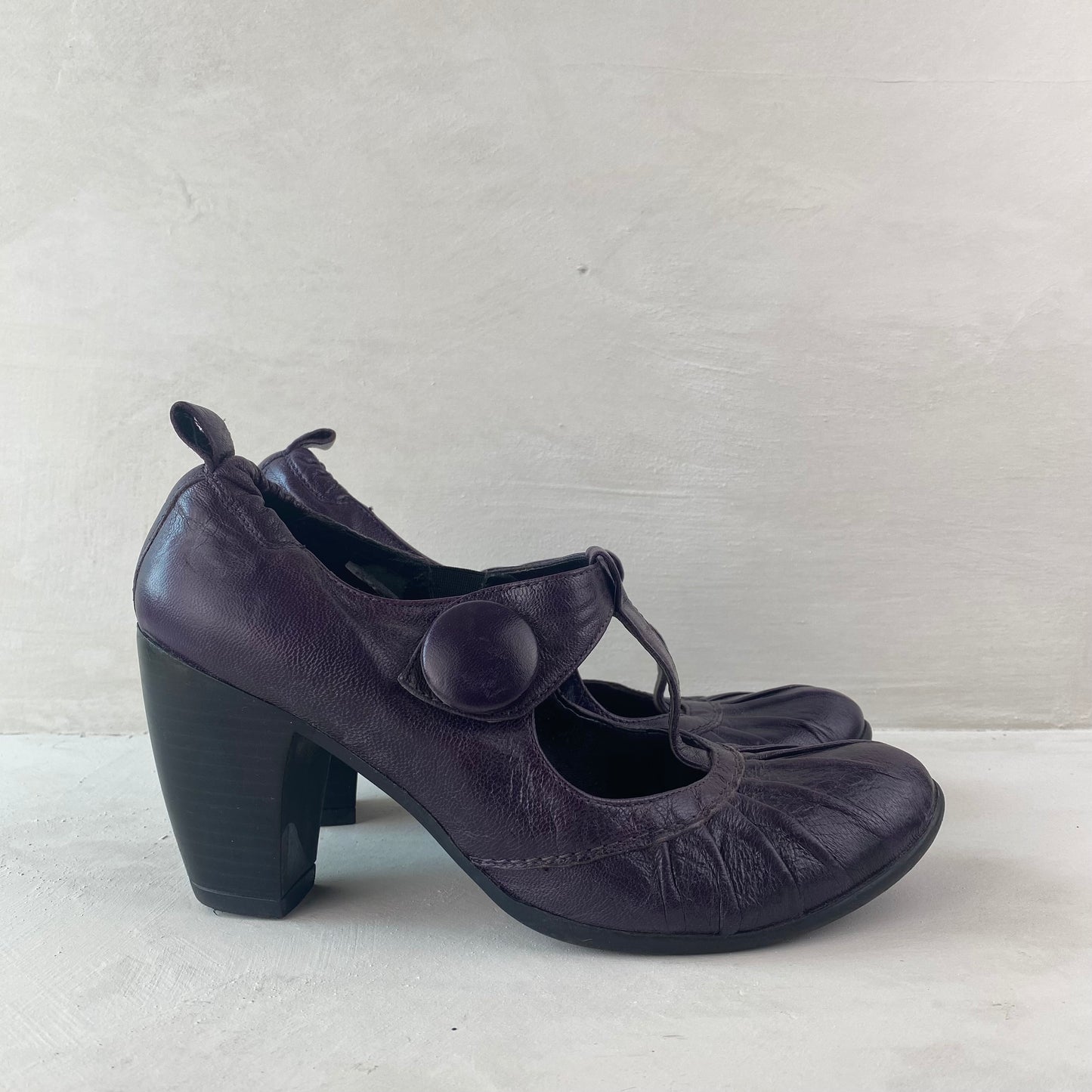 Womens Purple Heel Shoes Size 39