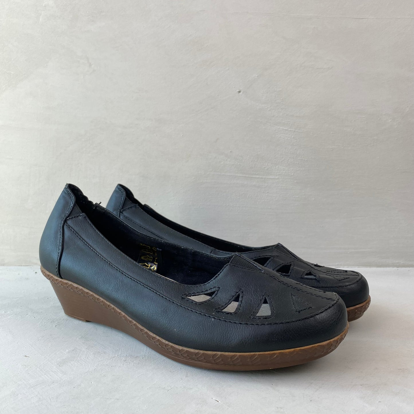 Ladies Black Wedge Shoes Size 40