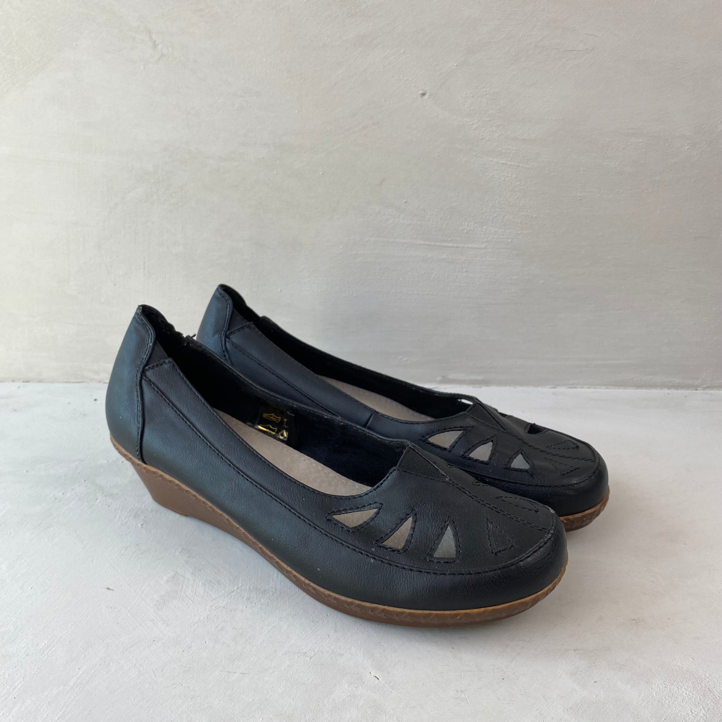 Ladies Black Wedge Shoes Size 40