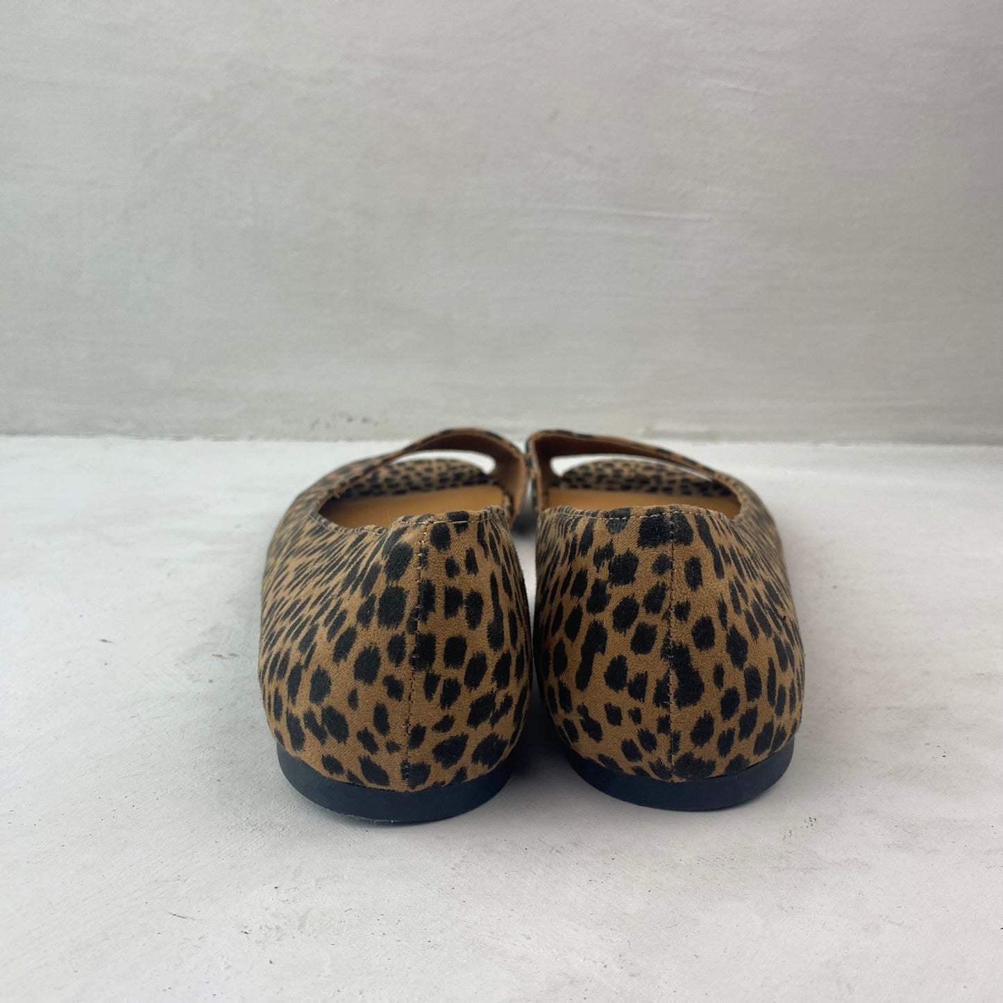 Old Navy Ladies Brown Animal Pattern Shoes Size 40