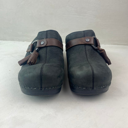 Dansko Ladies Black Glogs Mules Shoes Size 40