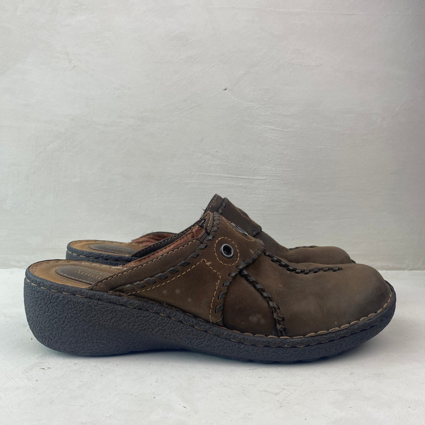 Clarks Ladies Brown Glogs Mules Shoes Size 42,5