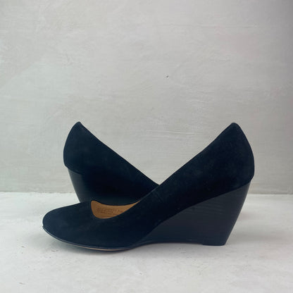 Cole Haan Ladies Black Wedge Heel Shoes Size 38