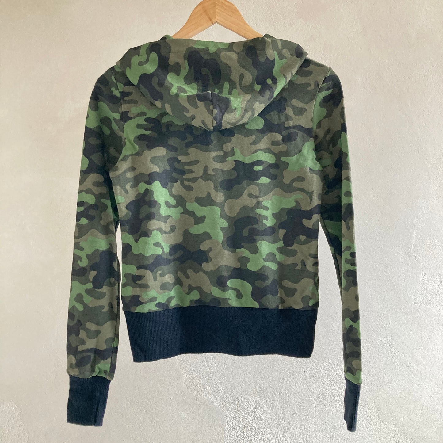 Womens Camo Hoodie, Sweatshirt Size S