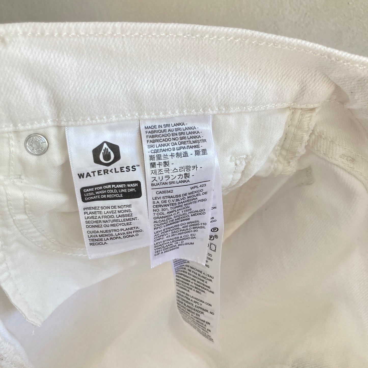 Levi's Womens Classic Fit White Jeans Size 36