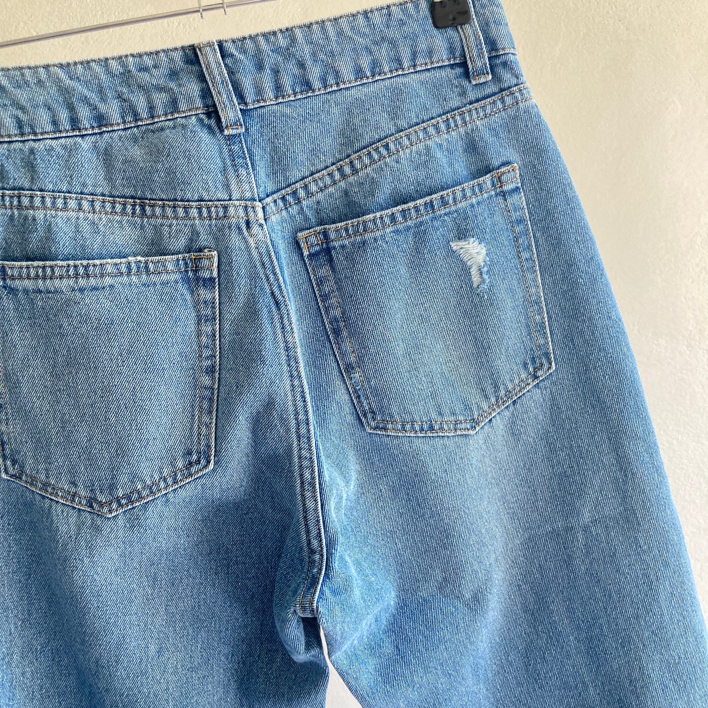 H&M Womens Straight Cut Jeans Size 34