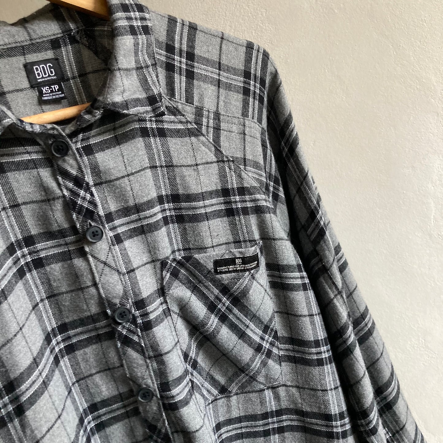 Urban Outfitters Womens Relaxed Fit Check Shirt Size XS