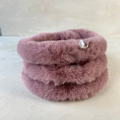 Ladies Pink Fur Scarf