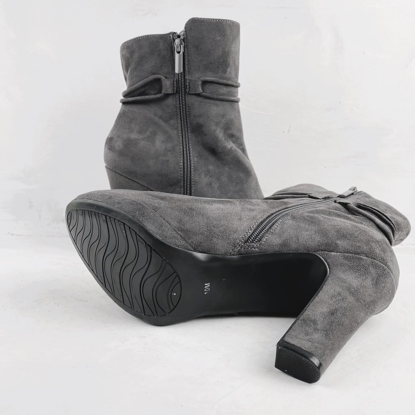 Ladies Grey Ankle Heel Boots Size 41